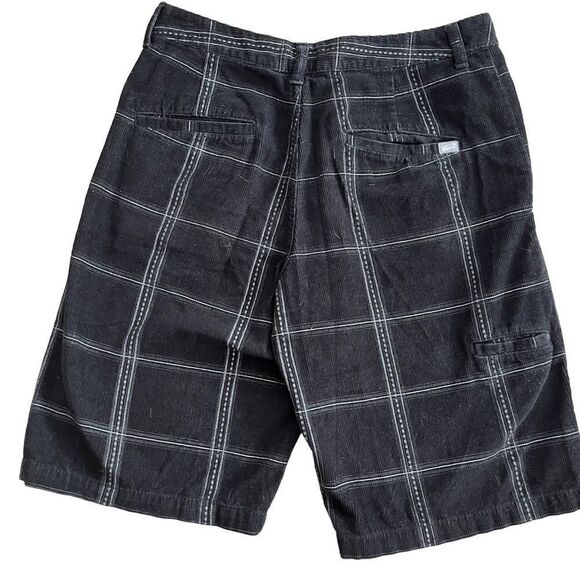 Vans black plaid corduroy shorts size 30. - Picture 2 of 5